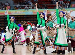 详解棒球规则中的布阵禁令如何促使内野手回归传统的防守技巧