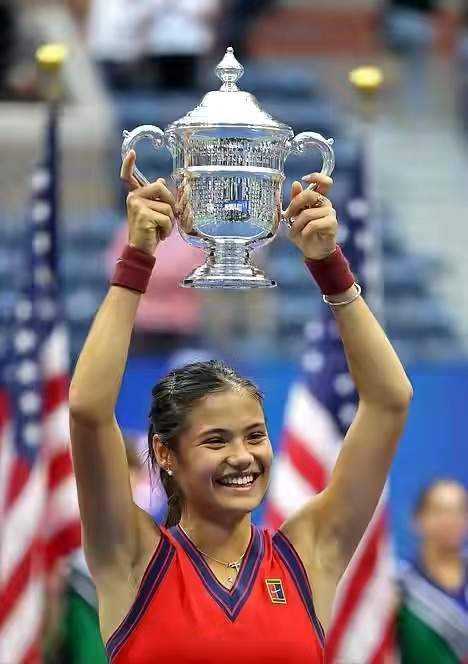 等高难度动 等高难度动