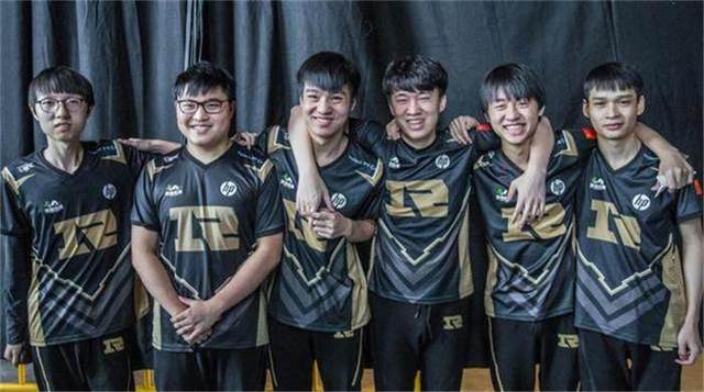 一个高契合 一个高契合