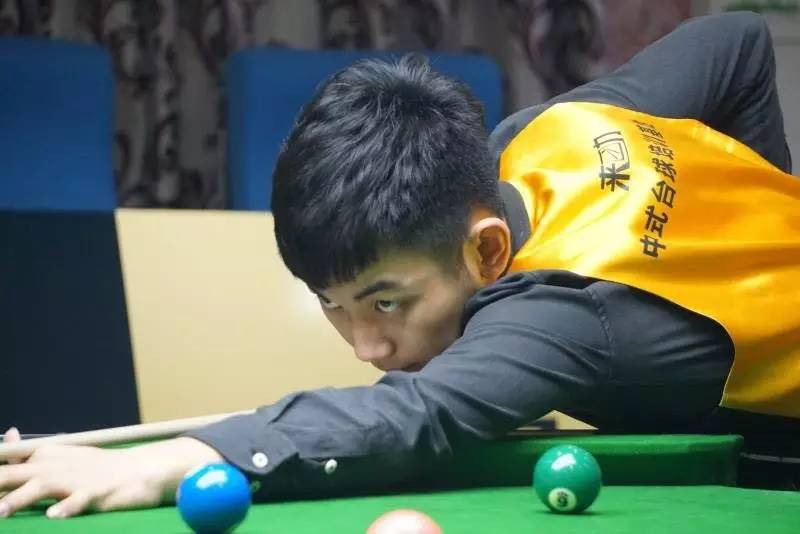 更凸显了他 更凸显了他